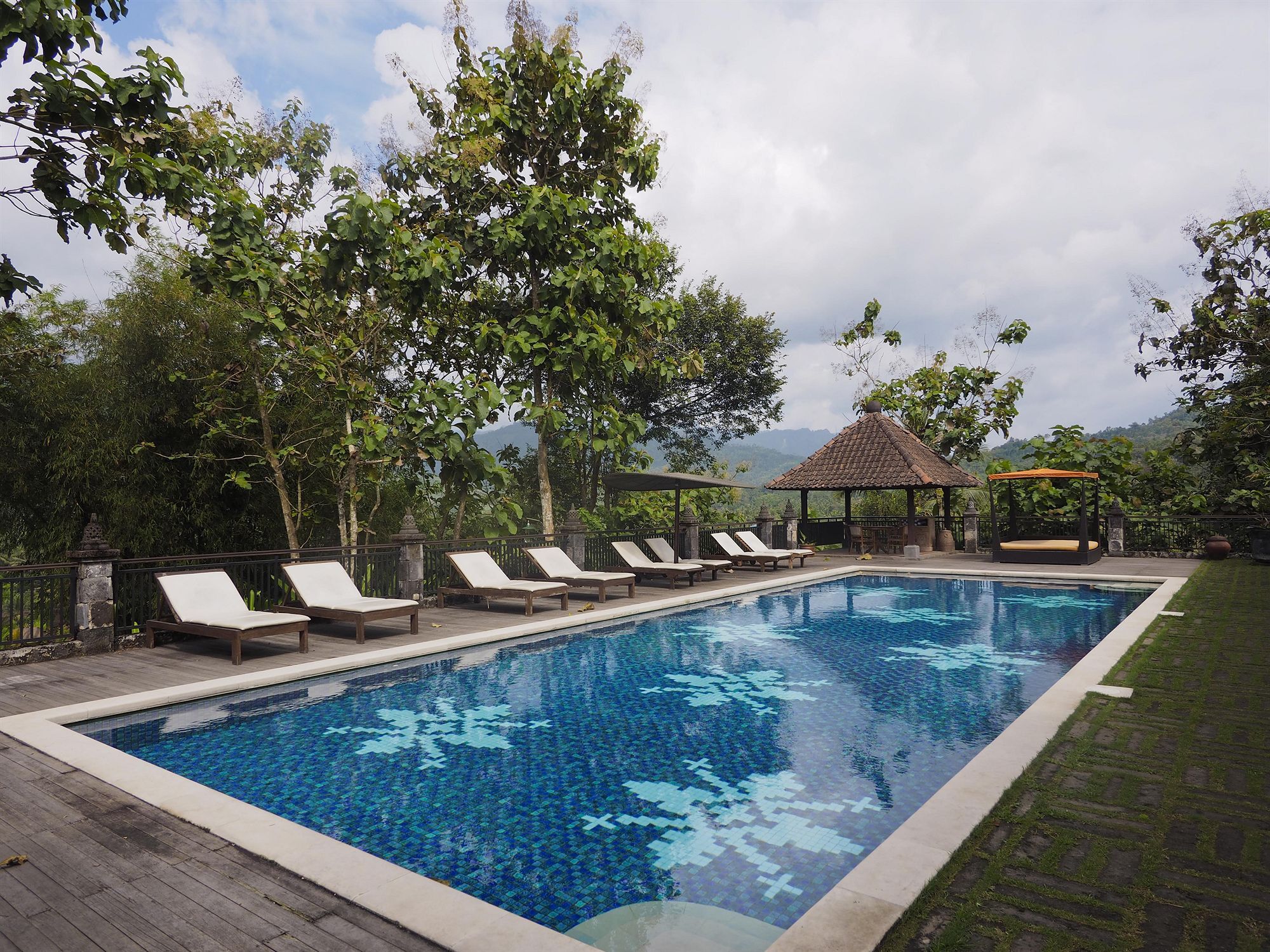 Plataran Borobudur 5*